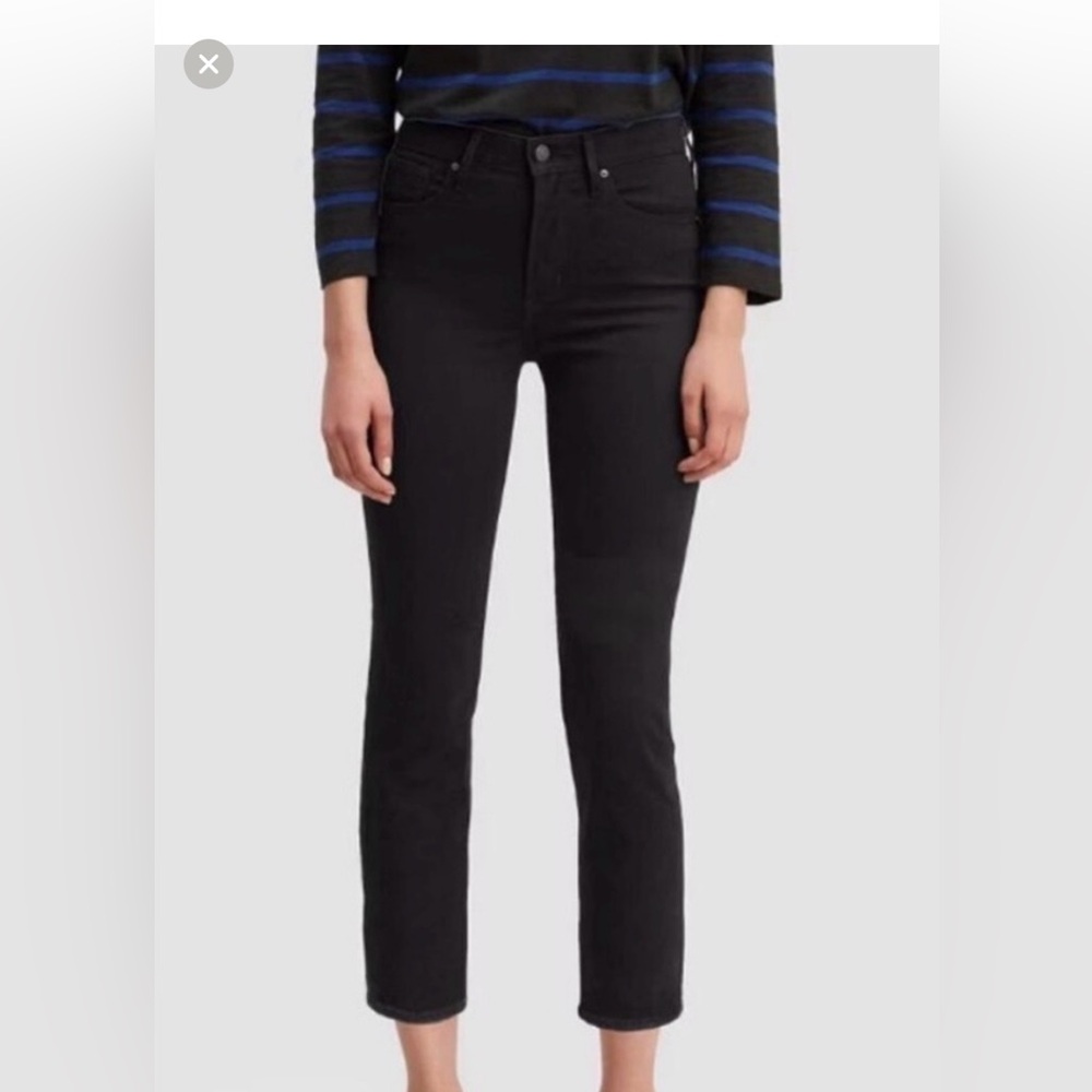 Levis 724 High Rise Straight Leg Crop Black Jeans Size 26